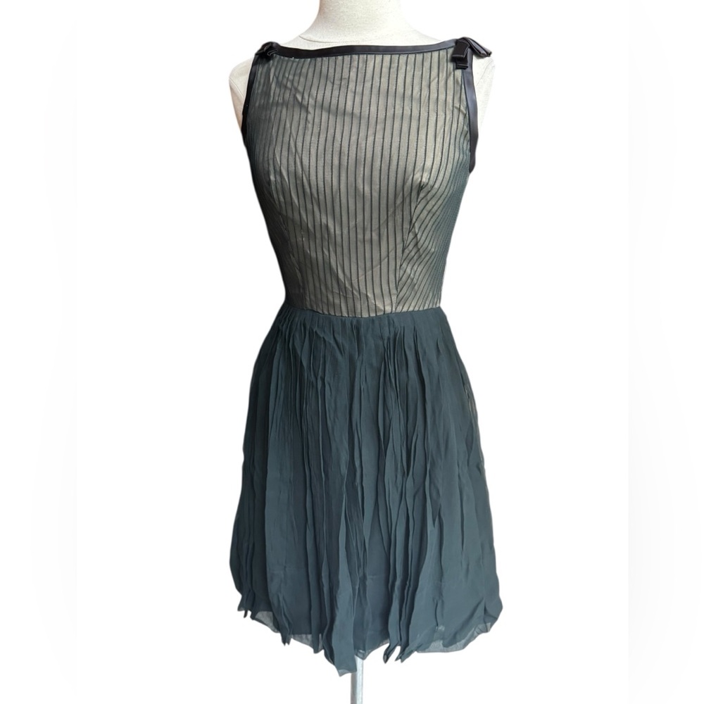 1960s Elegant Chiffon & Acetate w/Tiny Shoulder‎ Bows Fit & Flare Dress